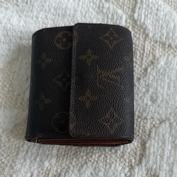 Louis Vuitton Brown Monogram wallet - Picture 1 of 6